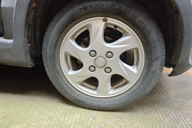 Used FAW Senya S80 2011 1.5L Manual 5-Seater Comfort Edition Right Front Wheel Hub