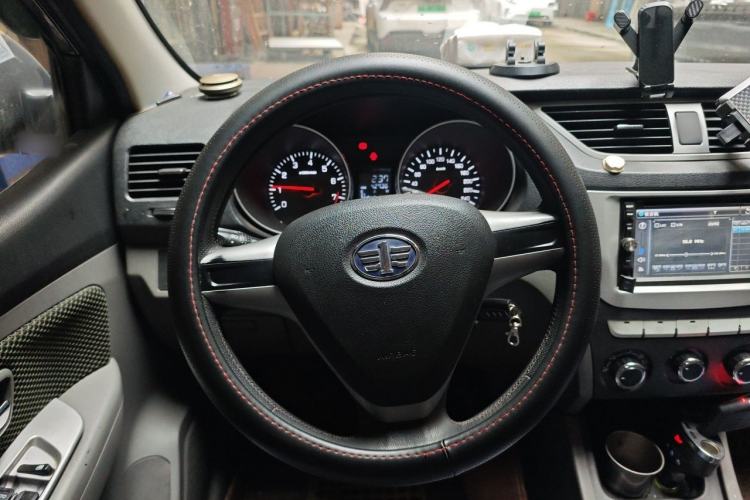 Used FAW Senya S80 2011 1.5L Manual 5-Seater Comfort Edition Steering Wheel