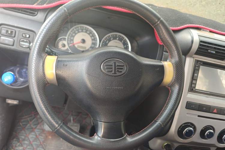 Used FAW Senya S80 2011 1.5L Manual 7-Seater Comfort Edition Steering Wheel