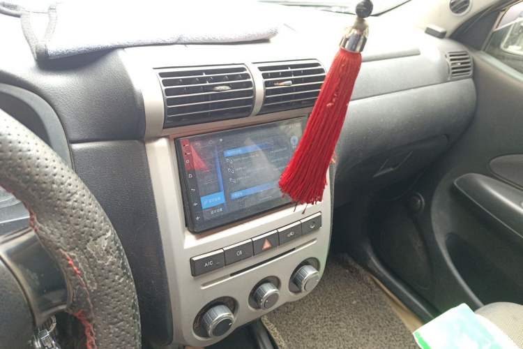 Used FAW Senya S80 2011 1.3L Manual 5-Seater Comfort Version Audio And AC Panel