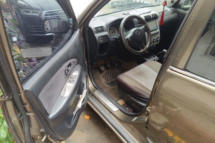 Used FAW Senya S80 2011 1.3L Manual 5-Seater Comfort Version Driver Seat