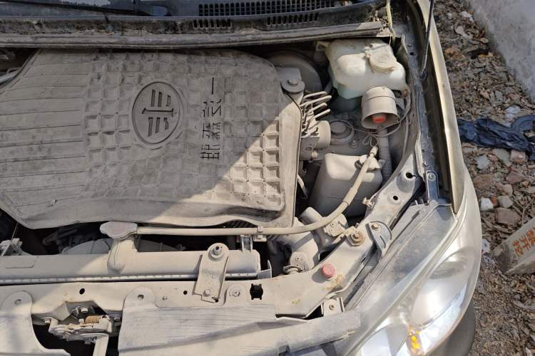 Used FAW Senya S80 2011 1.5L Manual 5-Seater Urban Elite Edition Engine Bay Left