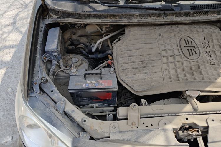 Used FAW Senya S80 2011 1.5L Manual 5-Seater Urban Elite Edition Engine Bay Right
