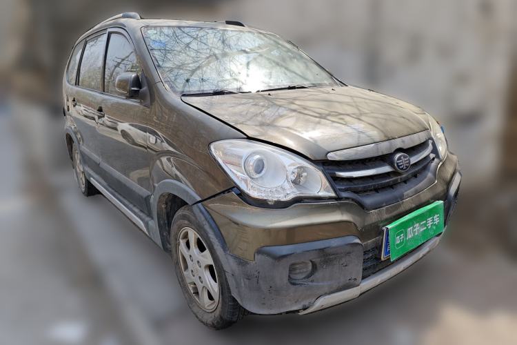 Used FAW Senya S80 2011 1.5L Manual 5-Seater Urban Elite Edition Front Right 45 Deg