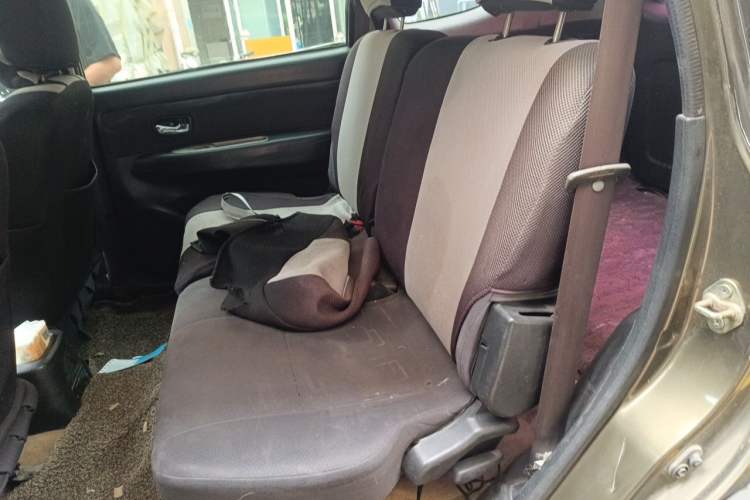 Used FAW Senya S80 2011 1.3L Manual 5-Seater Comfort Version Left Rear Seat
