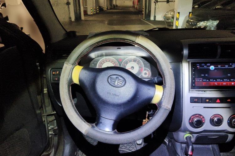 Used FAW Senya S80 2011 1.5L Manual 7-Seater Comfort Edition Steering Wheel
