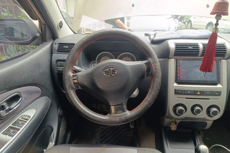 Used FAW Senya S80 2011 1.3L Manual 5-Seater Comfort Version Steering Wheel