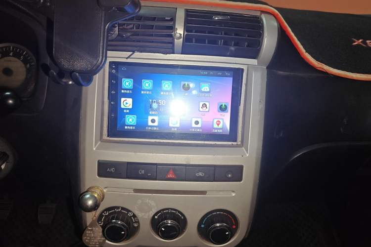 Used FAW Senya S80 2011 1.5L Manual 7-Seater Urban Elite Edition Audio And AC Panel