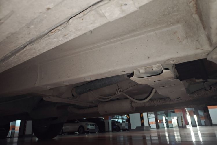 Used FAW Senya S80 2011 1.5L Manual 7-Seater Urban Elite Edition Chassis Front Right