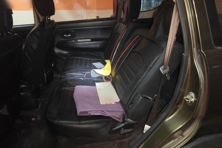 Used FAW Senya S80 2011 1.5L Manual 7-Seater Urban Elite Edition Left Rear Seat