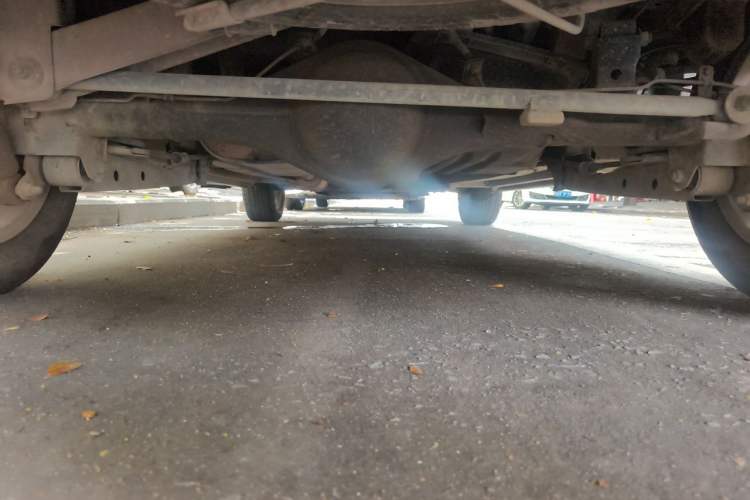 Used FAW Senya S80 2011 1.5L Manual 5-Seater Urban Elite Edition Chassis Rear