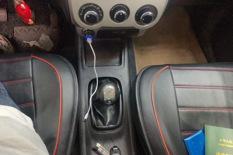Used FAW Senya S80 2011 1.5L Manual 5-Seater Urban Elite Edition Gear Lever