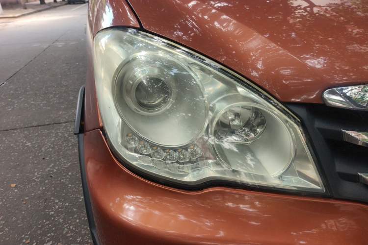 Used FAW Senya S80 2011 1.5L Manual 5-Seater Urban Elite Edition Right Front Headlight