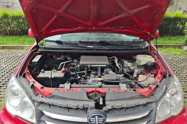 Used FAW Senya S80 2011 1.5L Manual 5-Seater Urban Elite Edition Engine Bay