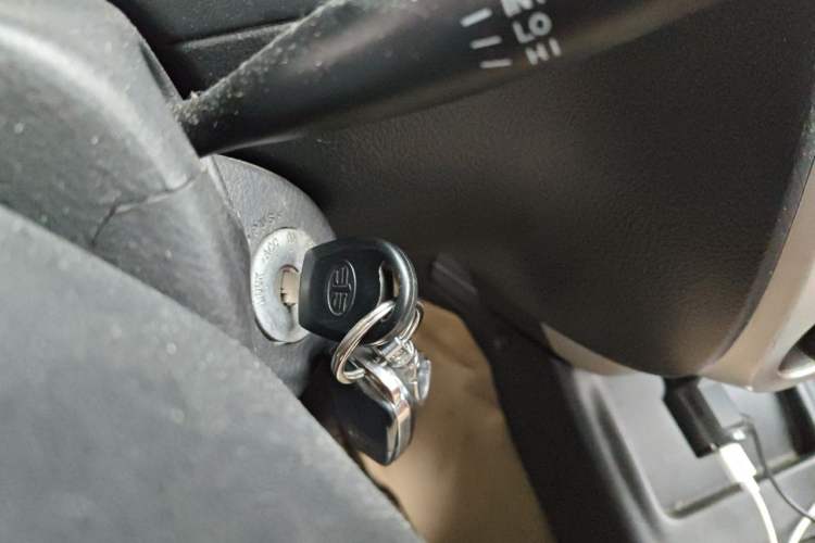 Used FAW Senya S80 2011 1.5L Manual 5-Seater Urban Elite Edition Vehicle Key