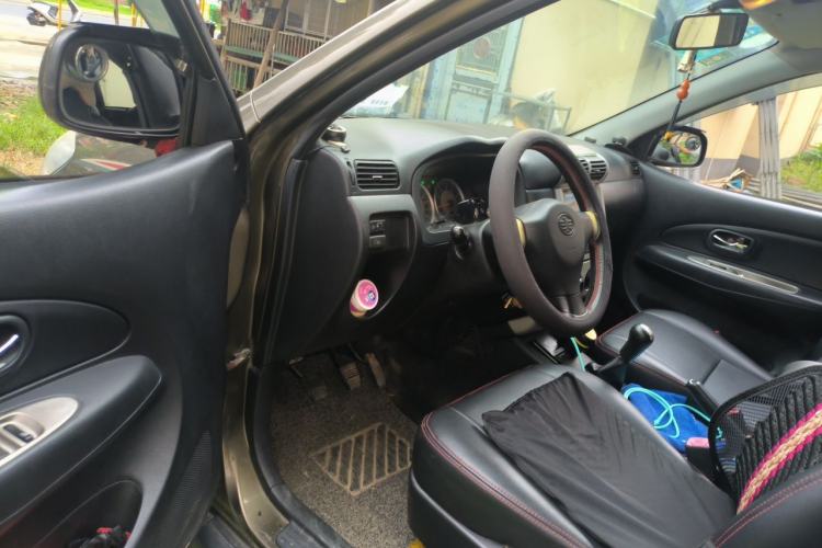 Used FAW Senya S80 2011 1.5L Manual 7-Seater Urban Elite Edition Driver Seat
