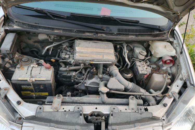 Used FAW Senya S80 2011 1.5L Manual 7-Seater Urban Elite Edition Engine Bay