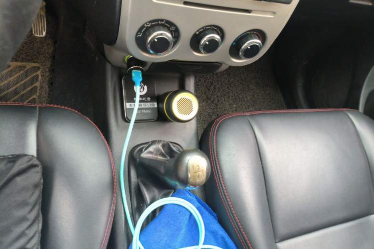 Used FAW Senya S80 2011 1.5L Manual 7-Seater Urban Elite Edition Gear Lever
