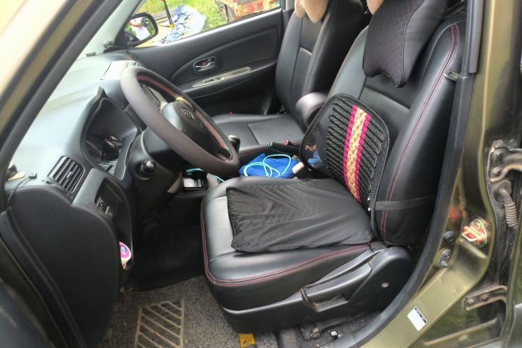Used FAW Senya S80 2011 1.5L Manual 7-Seater Urban Elite Edition Left Front Seat