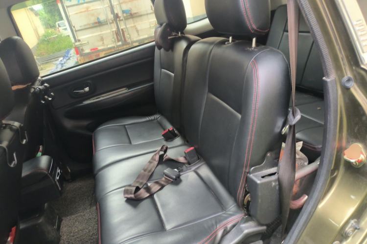 Used FAW Senya S80 2011 1.5L Manual 7-Seater Urban Elite Edition Left Rear Seat