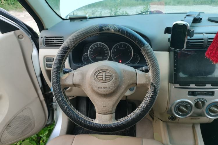 Used FAW Senya S80 2011 1.5L Manual 7-Seater Urban Elite Edition Steering Wheel