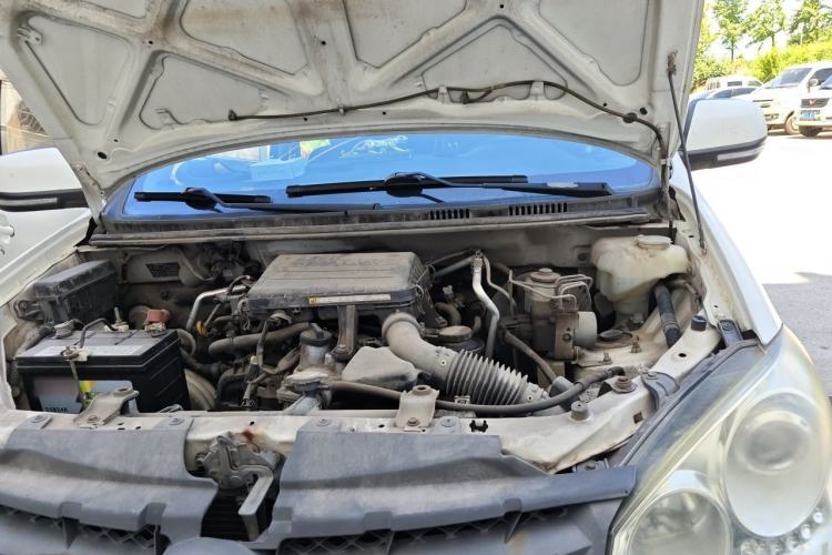 Used FAW Senya S80 2011 1.5L Automatic 5-Seater Elite Navigation Edition Engine Bay