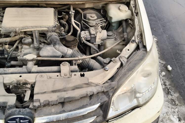 Used FAW Senya S80 2011 1.5L Manual 5-Seater Urban Elite Edition Engine Bay Left