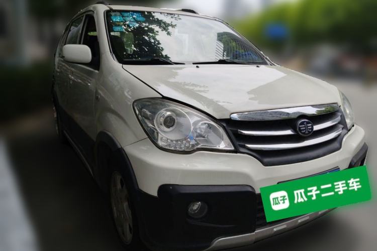 Used FAW Senya S80 2011 1.5L Manual 5-Seater Comfort Edition Front Right 45 Deg