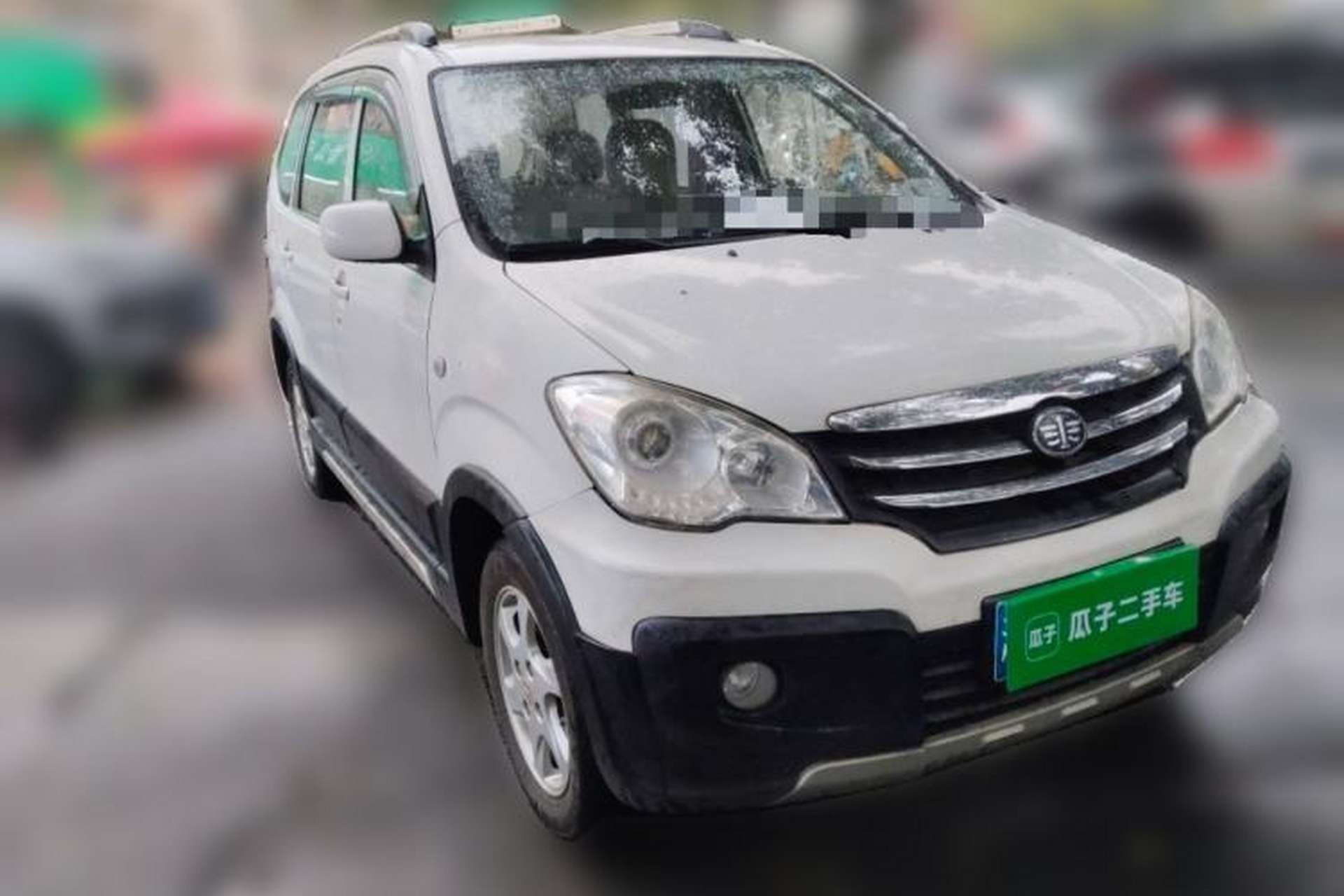 Used FAW Senya S80 2011 1.5L Manual 7-Seater Comfort Edition Front Right 45 Deg