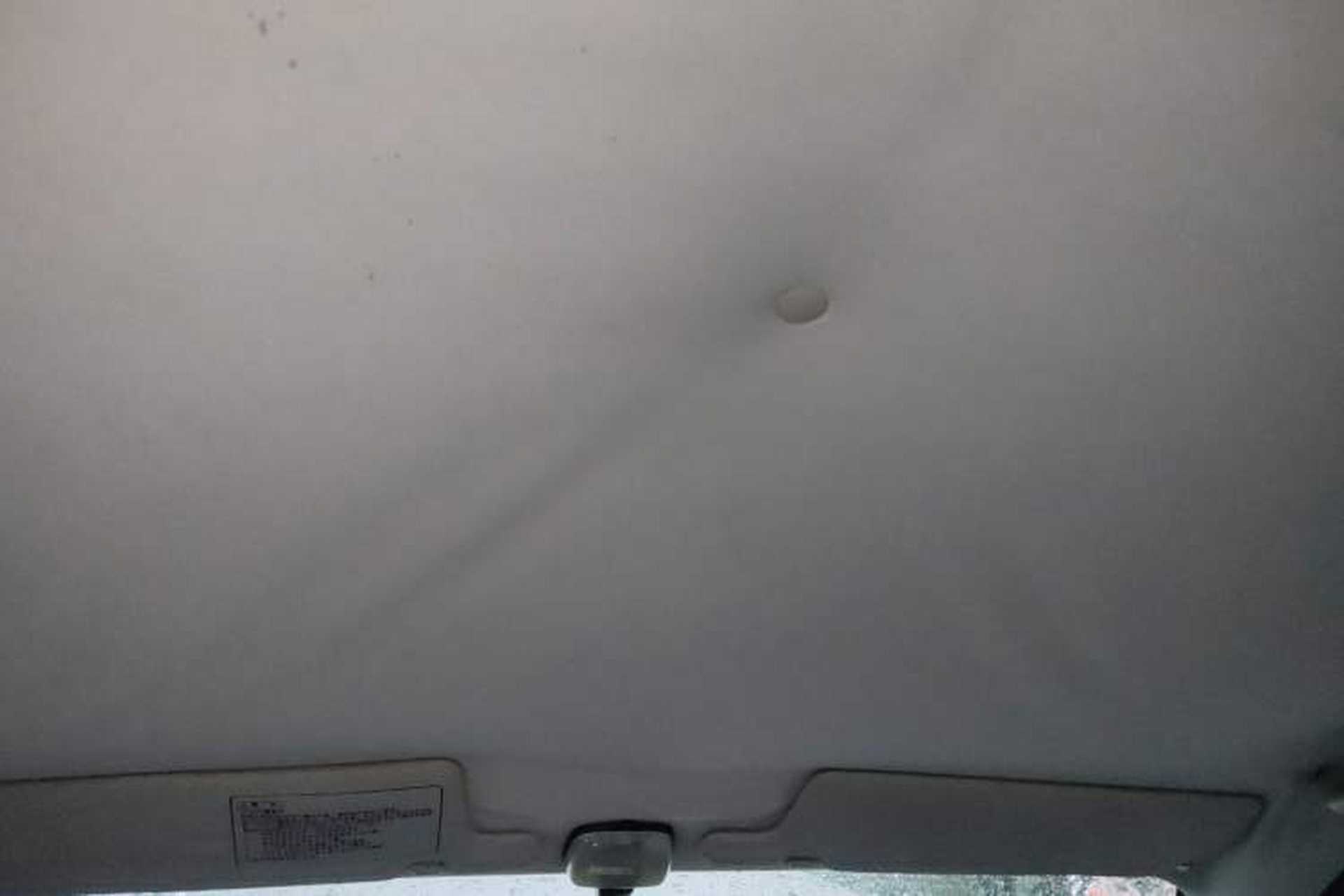 Used FAW Senya S80 2011 1.5L Manual 7-Seater Comfort Edition Headliner