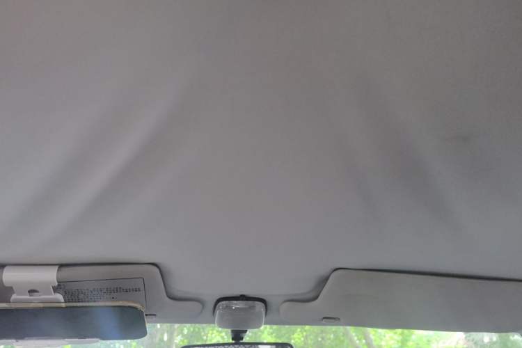 Used FAW Senya S80 2011 1.5L Manual 7-Seater Urban Elite Edition Headliner