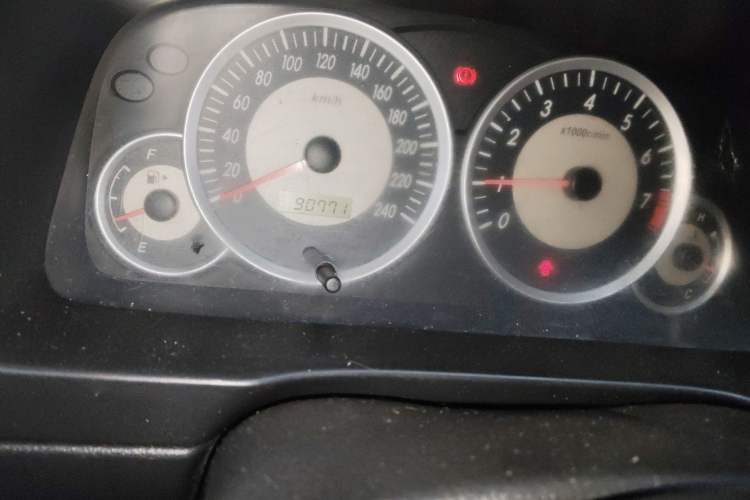 Used FAW Senya S80 2011 1.5L Manual 7-Seater Comfort Edition Odometer Close Up