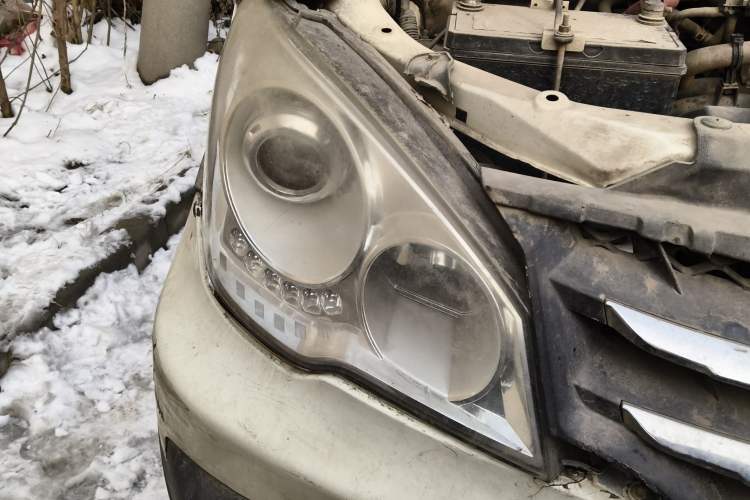 Used FAW Senya S80 2011 1.5L Manual 5-Seater Urban Elite Edition Right Front Headlight
