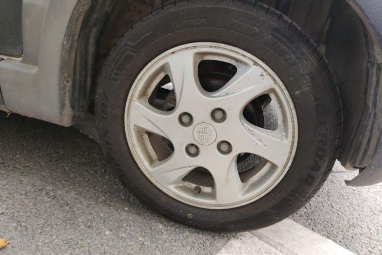 Used FAW Senya S80 2011 1.5L Manual 5-Seater Comfort Edition Right Front Wheel Hub