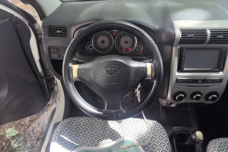 Used FAW Senya S80 2011 1.5L Manual 7-Seater Urban Elite Edition Steering Wheel