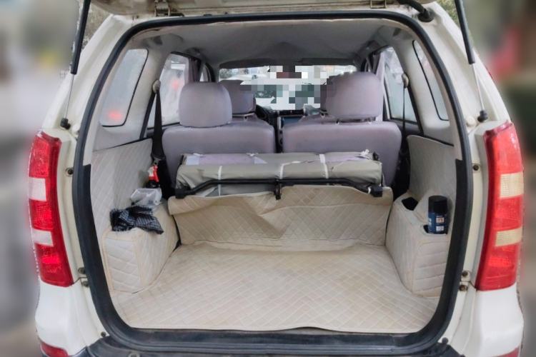 Used FAW Senya S80 2011 1.5L Manual 7-Seater Comfort Edition Trunk
