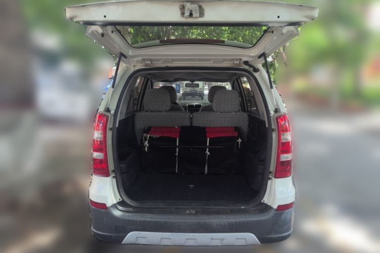 Used FAW Senya S80 2011 1.5L Manual 7-Seater Urban Elite Edition Trunk