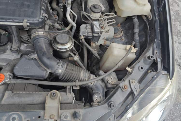 Used FAW Senya S80 2013 1.5L Manual 5-Seat Urban Fashion Edition Engine Bay Left