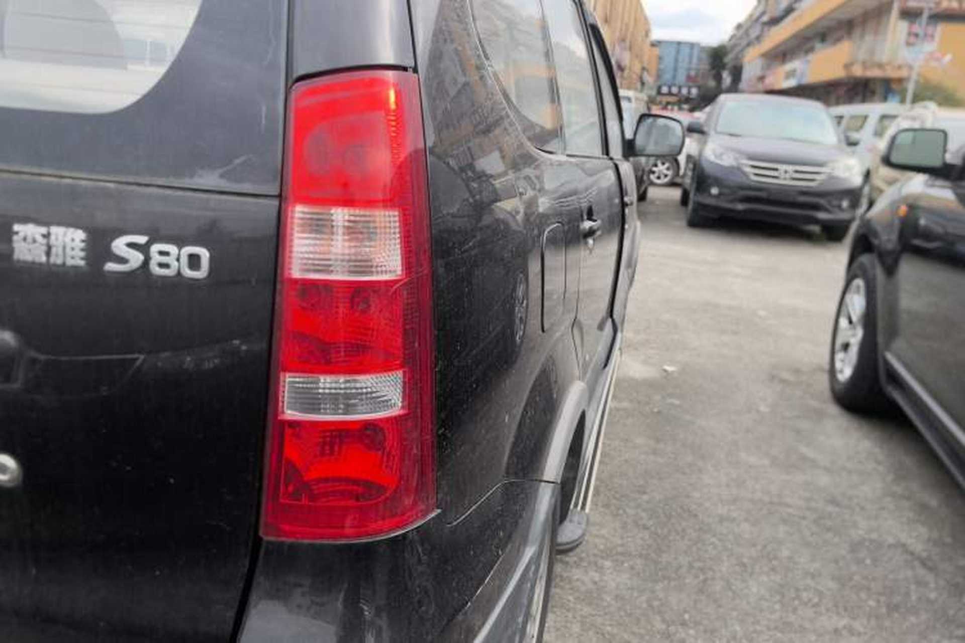 Used FAW Senya S80 2013 1.5L Manual 7-Seater Urban Fashion Edition Exterior 3