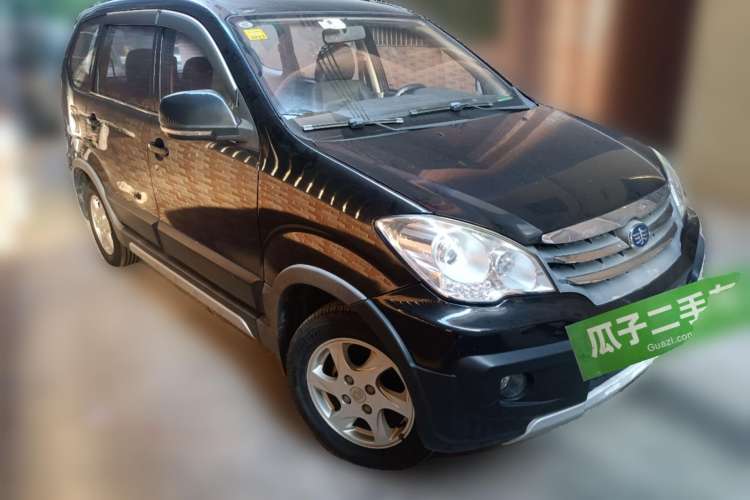 Used FAW Senya S80 2013 1.5L Manual 5-Seater Fashionable Luxury Model Front Right 45 Deg