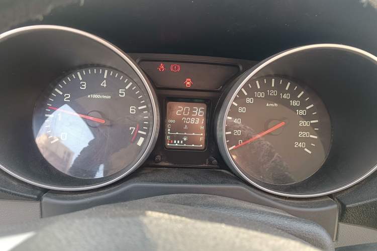 Used FAW Senya S80 2013 1.5L Manual 5-Seat Urban Fashion Edition Instrument Cluster