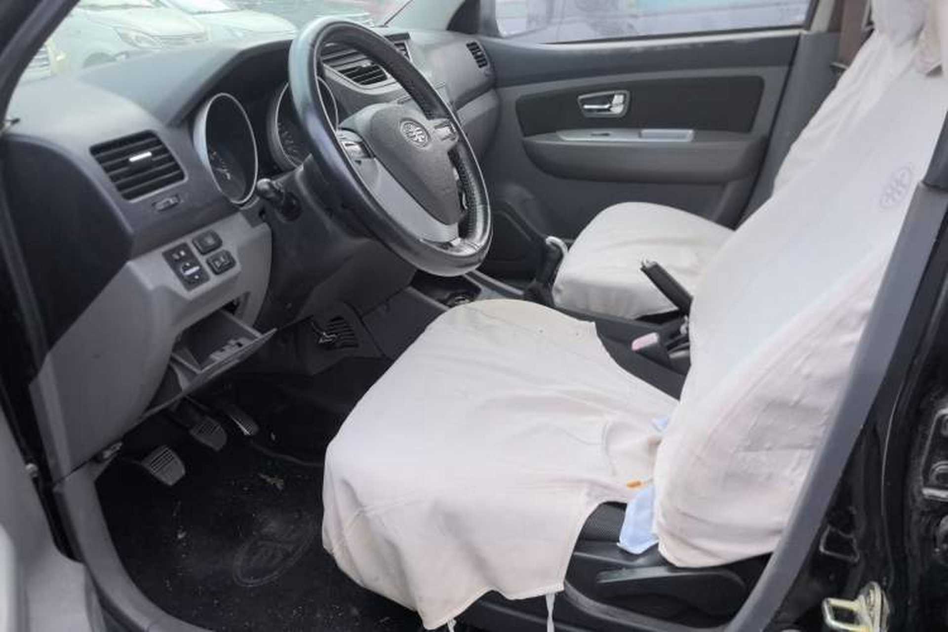Used FAW Senya S80 2013 1.5L Manual 7-Seater Urban Fashion Edition Left Front Seat