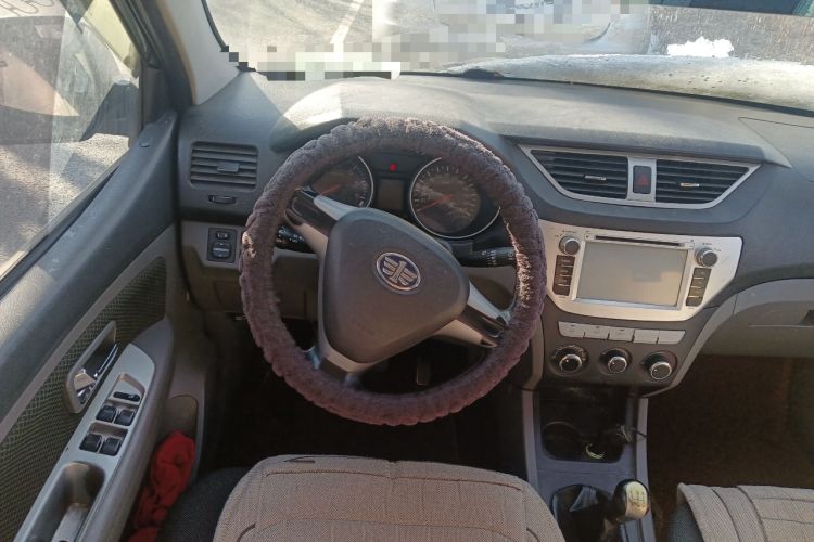 Used FAW Senya S80 2013 1.5L Manual 5-Seat Urban Fashion Edition Steering Wheel