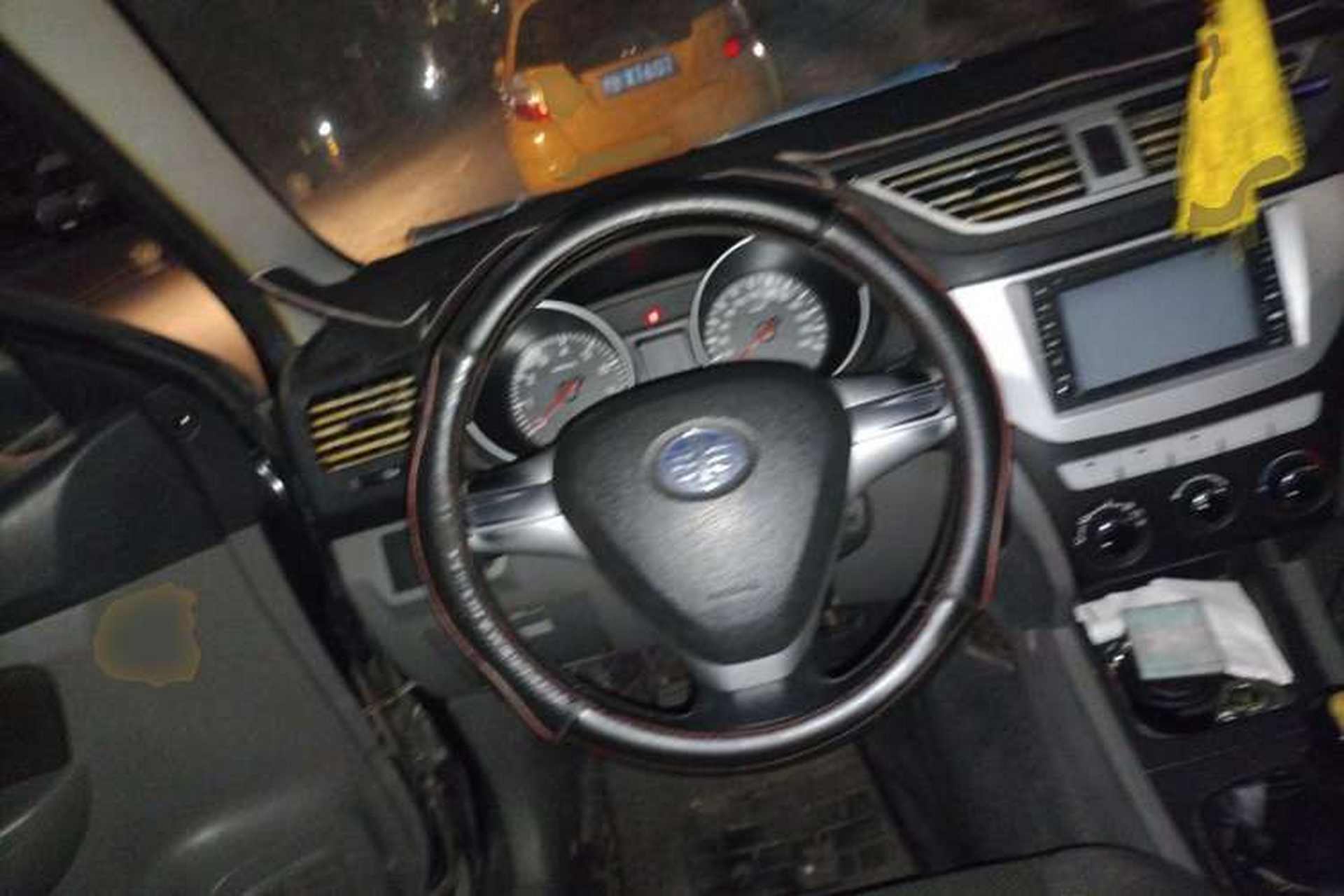 Used FAW Senya S80 2013 1.5L Manual 5-Seat Urban Fashion Edition Steering Wheel