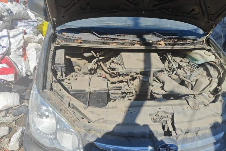 Used FAW Senya S80 2013 1.5L Manual 5-Seat Urban Fashion Edition Engine Bay Right