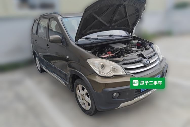 Used FAW Senya S80 2013 1.5L Manual 7-Seater Urban Fashion Edition Front Right 45 Deg
