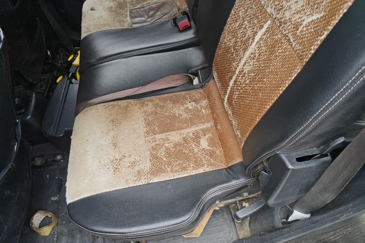 Used FAW Senya S80 2013 1.5L Manual 7-Seater Urban Fashion Edition Left Rear Seat