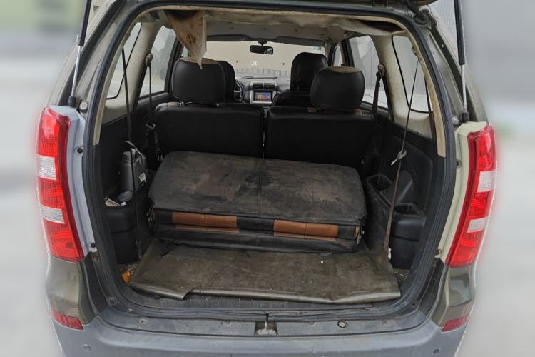 Used FAW Senya S80 2013 1.5L Manual 7-Seater Urban Fashion Edition Trunk