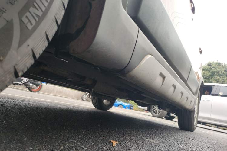 Used FAW Senya S80 2013 1.5L Automatic 5-Seat Fashion Edition Chassis Front Left