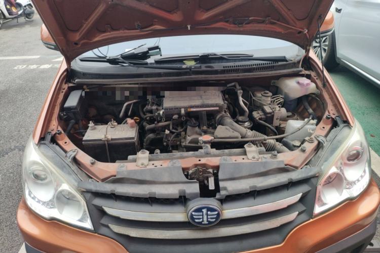 Used FAW Senya S80 2013 1.5L Automatic 5-Seat Fashion Edition Engine Bay